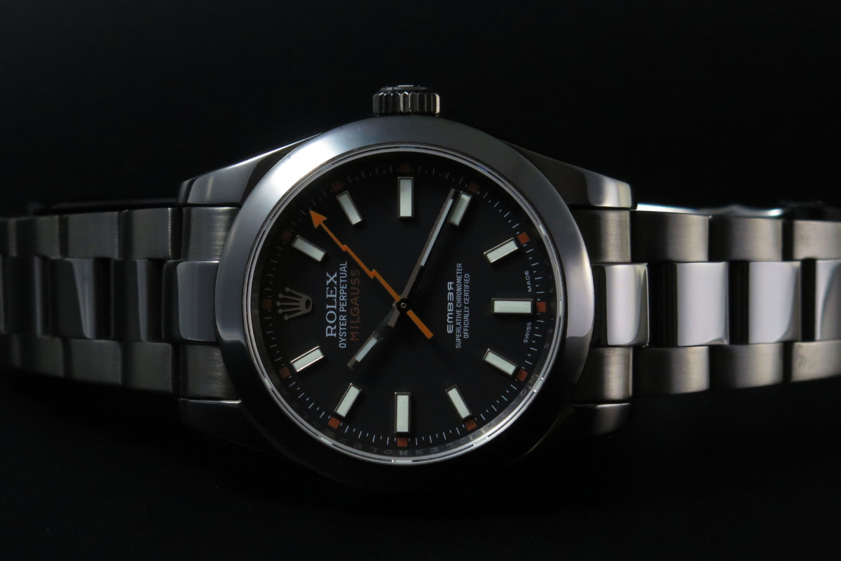 rolex oyster perpetual milgauss superlative chronometer officially certified